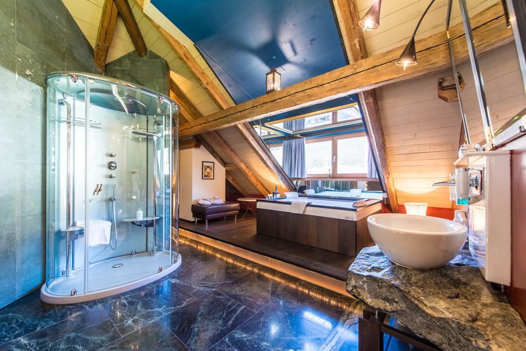 Adler Suite & Stube Villabassa Eksteriør billede