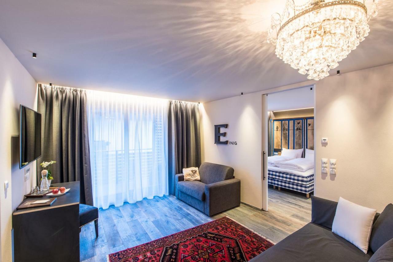 Adler Suite & Stube Villabassa Eksteriør billede
